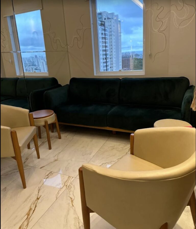 Sala de espera da Akoya Clínica